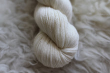 Load image into Gallery viewer, 2025 Advent Calendar Jan Brett • 4 Sock Sets: 2 minis + 1 full skein each