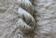 Load image into Gallery viewer, 2025 Advent Calendar Jan Brett • 4 Sock Sets: 2 minis + 1 full skein each