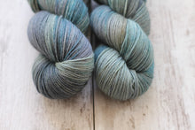 Load image into Gallery viewer, Quiet • Alfalfa Base • Ready to Ship
