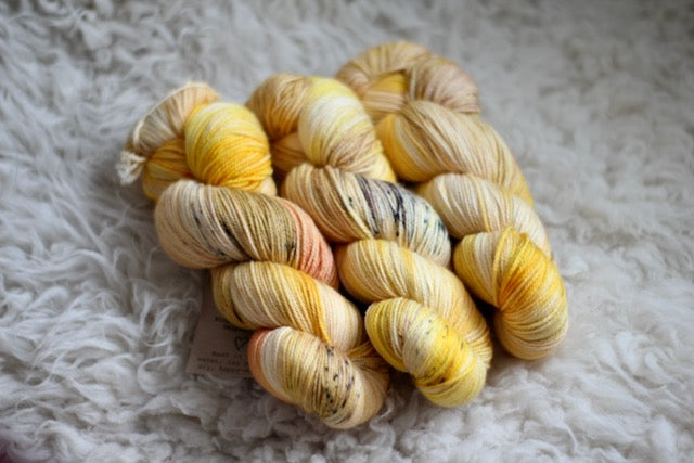 Sunrise • Alfalfa Base • Ready to Ship