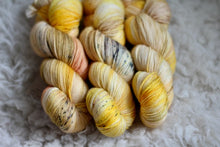 Load image into Gallery viewer, Sunrise • Alfalfa Base • Ready to Ship