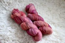 Load image into Gallery viewer, Genevieve • Clover Base • Ready to Ship