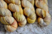 Load image into Gallery viewer, Sunrise • Clover Base • Ready to Ship