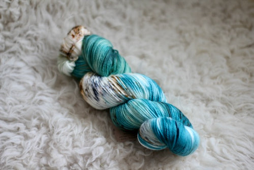 Emu Egg • Clover Base • Ready to Ship