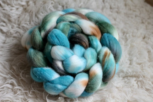 Emu Egg • Corriedale Spinning Fiber • Ready to Ship