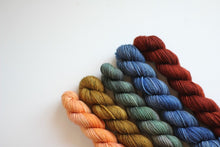 Load image into Gallery viewer, Feathered Friend • Milo Base • Ready to Ship