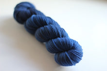 Load image into Gallery viewer, Joni • Sunflower Base • Ready to Ship