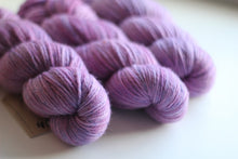 Load image into Gallery viewer, Quartz • Soybean Base • Ready to Ship