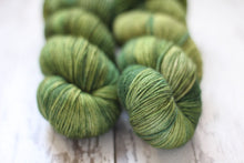Load image into Gallery viewer, Post Box • Alfalfa Base • Ready to Ship