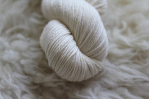2025 Advent Calendar Jan Brett • 8 Mini Skeins + 1 Full Skein