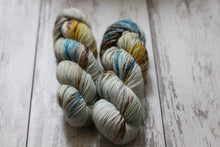Load image into Gallery viewer, Verden’s Ende • Alfalfa Base • Ready to Ship
