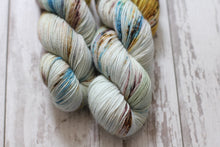 Load image into Gallery viewer, Verden’s Ende • Alfalfa Base • Ready to Ship