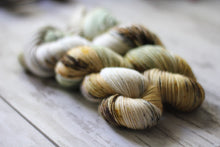 Load image into Gallery viewer, Elridge • Alfalfa Base • Ready to Ship