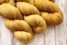 Load image into Gallery viewer, Gilded • Alfalfa Base • Ready to Ship