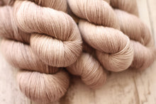 Load image into Gallery viewer, Kitten • Alfalfa Base • Ready to Ship