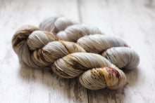 Load image into Gallery viewer, Grey Lady • Alfalfa Base • Ready to Ship