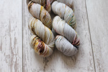 Load image into Gallery viewer, Grey Lady • Alfalfa Base • Ready to Ship