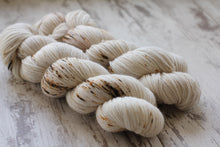 Load image into Gallery viewer, Frost • Clover Base • Ready to Ship