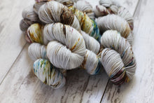 Load image into Gallery viewer, Grey Lady • Alfalfa Base • Ready to Ship