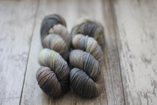 Load image into Gallery viewer, Shore Bird • Alfalfa Base • Ready to Ship