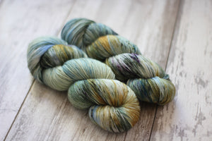 Water Lily • Alfalfa Base • Ready to Ship