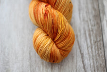 Load image into Gallery viewer, Pumpkin Juice • Alfalfa Base • Ready to Ship