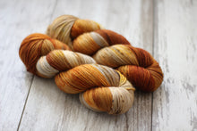 Load image into Gallery viewer, Carrots • Alfalfa Base • Ready to Ship